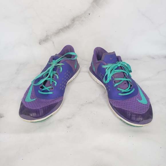 Nike Shoes - Nike athletic sneakers